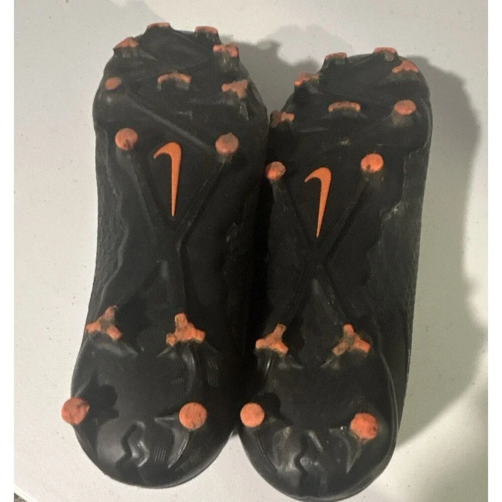 Nike Phantom GT Black Soccer Cleats, US Size 8.5